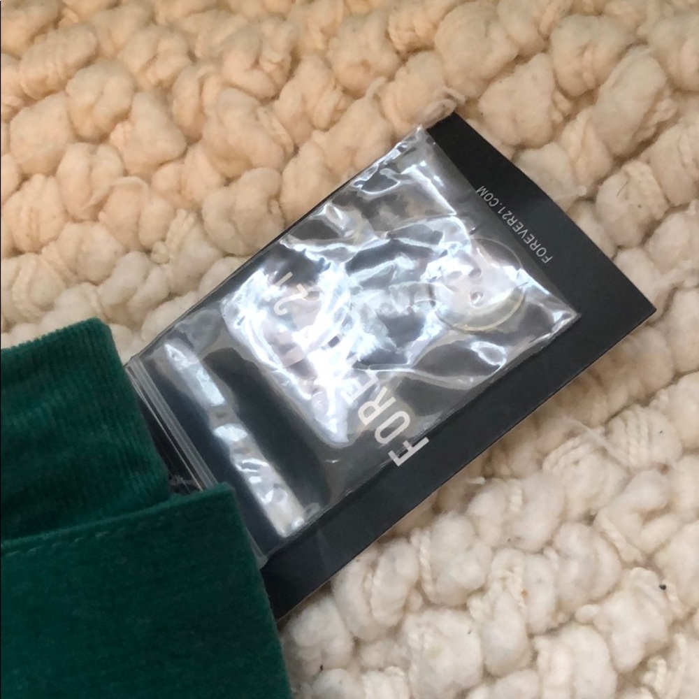Forever 21 green suede paperbag skirt NWT - Picture 6 of 8